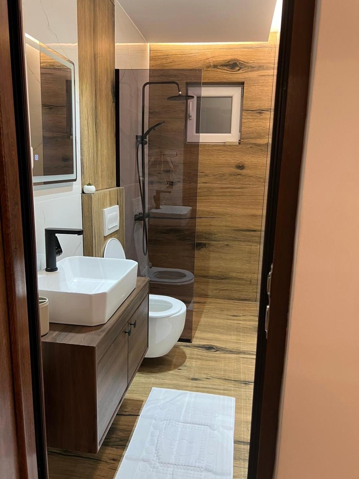 Hotel Europa Prishtina Приштина Экстерьер фото
